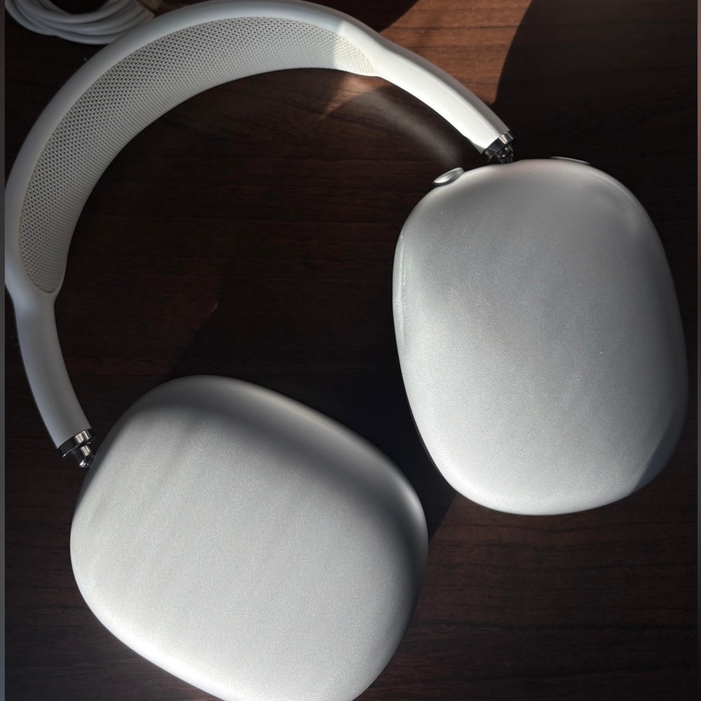 airpods pro max